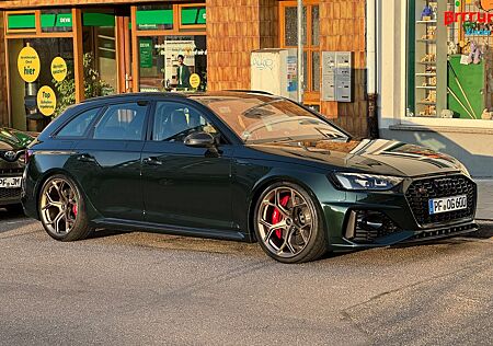 Audi RS4 RS 4 Avant - Sonderlack schwarzgrün