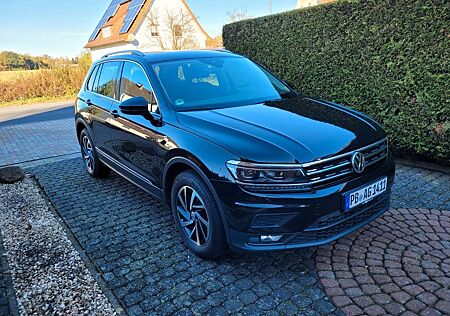 VW Tiguan Volkswagen 2.0 TDI SCR AHK Apple CarPlay