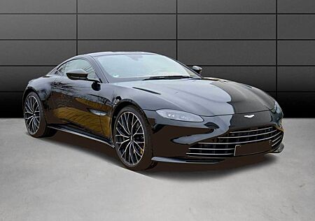 Aston Martin V8 Vantage 4.0 mit 21" Räder