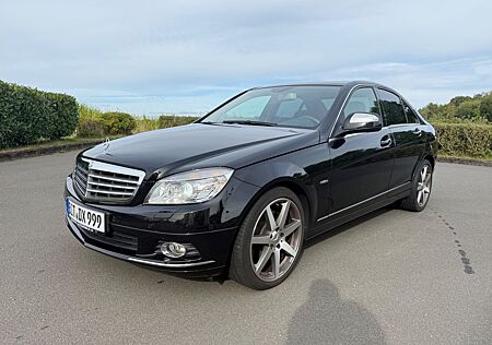 Mercedes-Benz C 320 CDI Elegance 7G Bi-Xenon H/K AHK Schiebed.