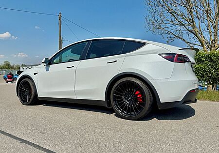 Tesla Model Y Performance | PDC | MwSt. | AHK I Yido