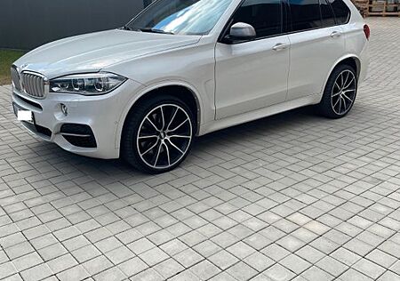 BMW X5 M50 M50d - Night Vision