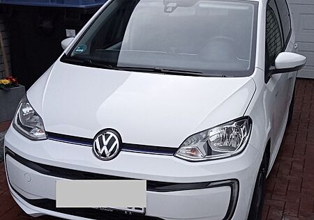 VW e-up! Volkswagen e-up! Top gepflegt zu verkaufen.
