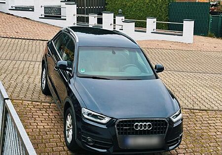 Audi Q3 2.0 TFSI S tronic quattro -