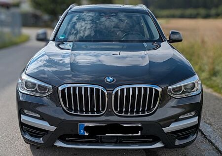 BMW X3 xDrive30d xLine; SHZ; Leder; 360°, AHK