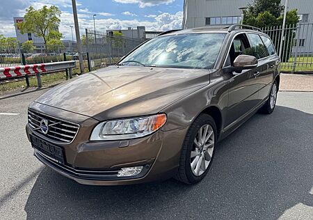 Volvo V70 Kombi 2.0l D4 Scheckheft Leder Schiebedach