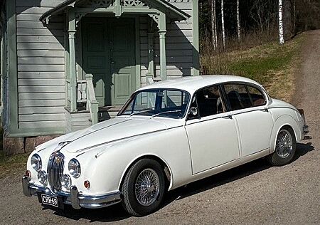 Jaguar MK II , Overdrive, Scheibenbremsen, 3,4 6Zylinder