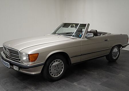 Mercedes-Benz SL 560