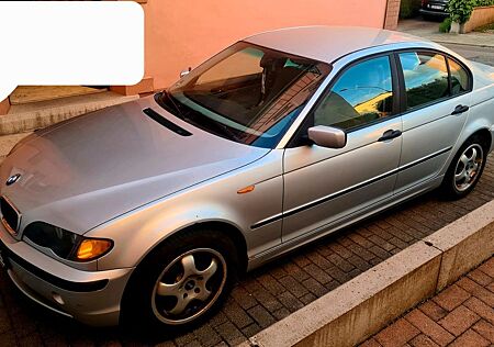 BMW 318i -