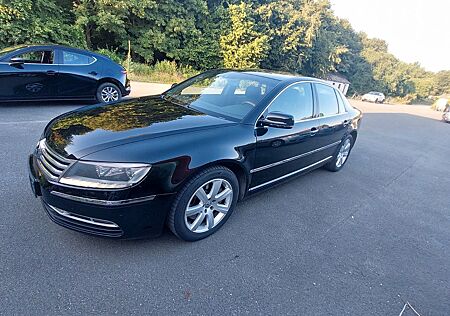 VW Phaeton Volkswagen 3.0 V6 TDI 4MOTION Tiptronic 5-Sitzer