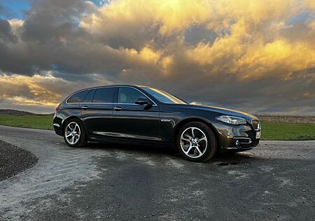 BMW 525d Touring Luxury L Head Up AHK Schwarz. Pano