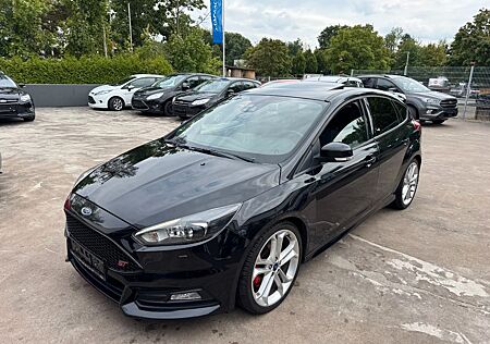 Ford Focus Lim. ST