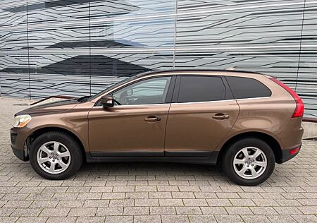 Volvo XC 60 XC60 D5 AWD/Aut./Pano/MwSt.