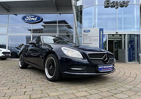 Mercedes-Benz SLK 200 (BlueEFFICIENCY) 7G-TRONIC