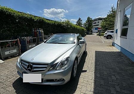 Mercedes-Benz E 200 Cabriolet CGI BlueEFF. ELEGANCE ELEGANCE