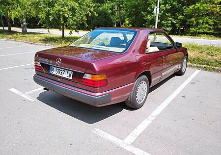 Mercedes-Benz 300 300CE-24