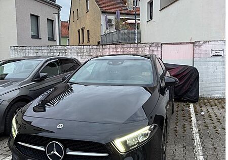 Mercedes-Benz A 250 gebraucht kaufen Mercedes-Benz A 250 e AMG Line