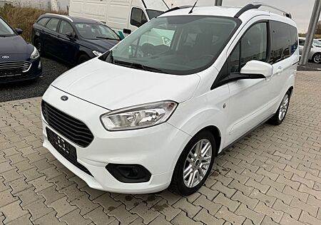 Ford Tourneo Courier TITAN. KAMERA SHZ 2 SCHIEBETÜREN