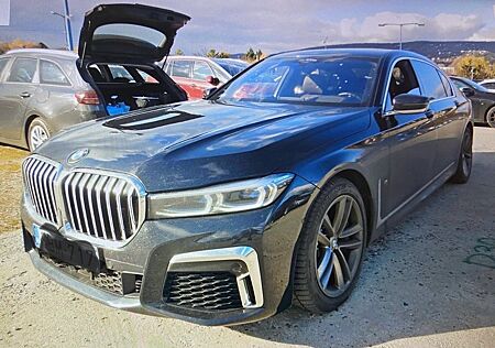 BMW 750 Li xDrive+M-Paket+Navi/TV+Fond-Entertainment