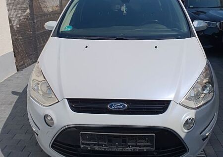 Ford S-Max 2,0 TDCi 120kW DPF Titanium PowerShift...