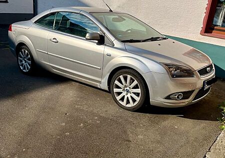 Ford Focus CC 2,0 Titanium Titanium