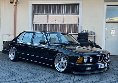 BMW 735i e23