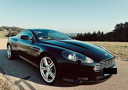 Aston Martin DB9 V12 6.0l Facelift - Dt. Historie, Scheckheft