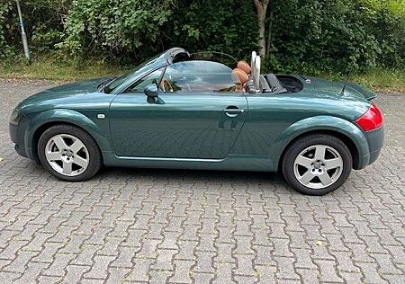 Audi TT Roadster 1.8T -