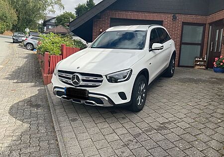 Mercedes-Benz GLC 300 e 4MATIC Autom. AHK Sitzh. Navi