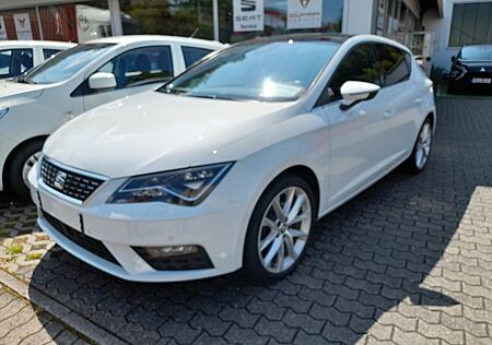 Seat Leon Xcellence 1.4 TSI Navi Voll-LED Beats Pano