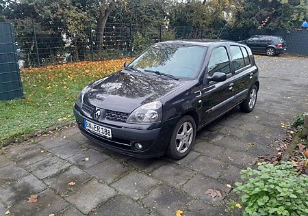 Renault Clio 1.2 TÜV Neu