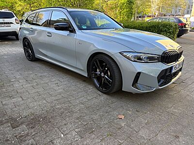 BMW 330i Touring Automatic -