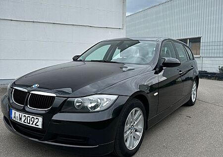 BMW 318i Touring -
