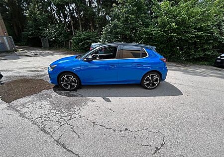 Opel Corsa Ultimate Alcantara Navi