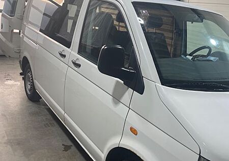 VW T5 Transporter Volkswagen + Van