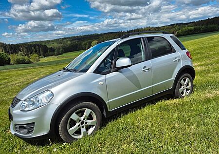 Suzuki SX4 1.6 VVT 4WD Allrad TÜV Sitzheizung