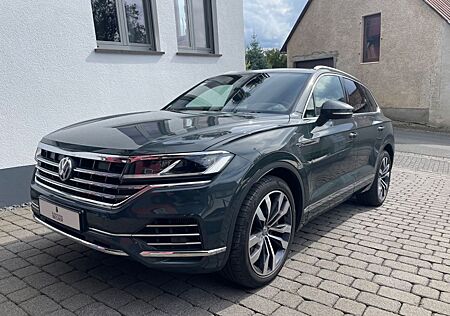 VW Touareg Volkswagen Elegance 4Motion V8 TDI !!!