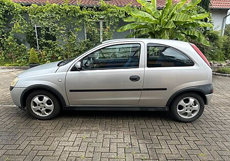 Opel Corsa 1.2 -16V TÜV bis 3/26