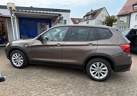 BMW X3 xDrive 20 d KLI,SITZH ,NAVI,AUTOM,AHK,TEILLE