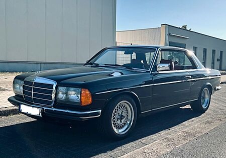 Mercedes-Benz 280 123 280CE Automatik Leder H-Zulassung
