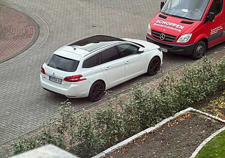 Peugeot 308 BlueHDi 130 EAT8 Allure SW Allure