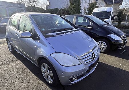 Mercedes-Benz A 180 , Einparkhilfe, Sitzheizung