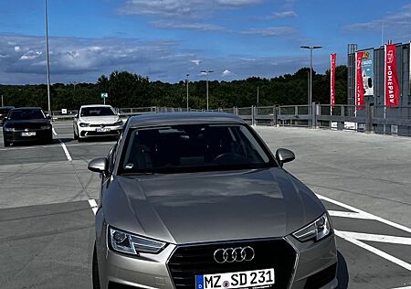 Audi A4 1.4TSI Automatik /Navi/ Xenon/ Sitzh./PDC
