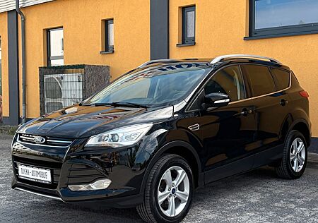Ford Kuga 1.5 Titanium 4x4 *1.Hand+Kamera+Pano+Navi*