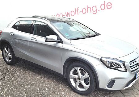 Mercedes-Benz GLA 250 4matic 7G-DCT, Comand, Panorama, LED...