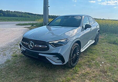 Mercedes-Benz GLC 300 GLC 300e GLC -Klasse Coupe AMG Premium Plus Pano