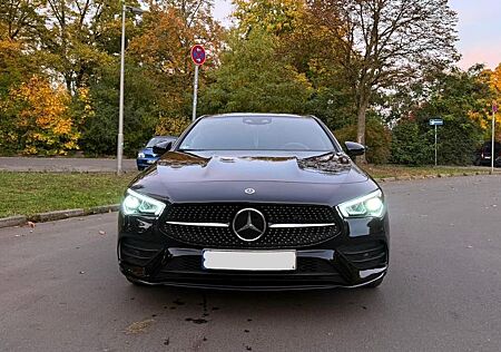 Mercedes-Benz CLA 250 e - AMG/Night/Pano/SHZ/Ambi/MBUX