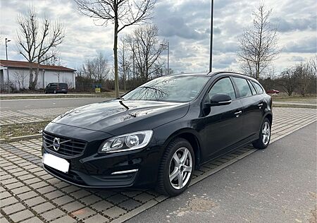 Volvo V60 D3 Geartronic Kinetic