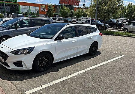 Ford Focus 1,5 EcoBoost 110kW Active Turnier Auto...