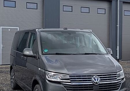 VW T6 Multivan Volkswagen / Sehr guter Zustand
